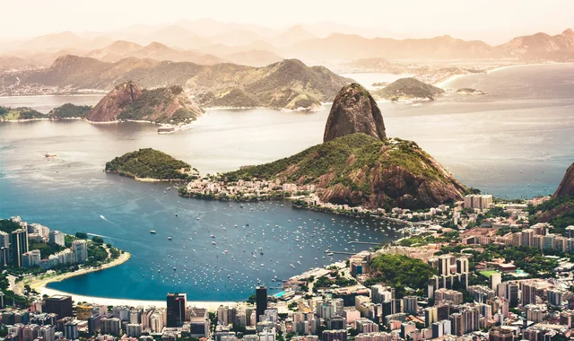Passeio de barco na Baía de Guanabara